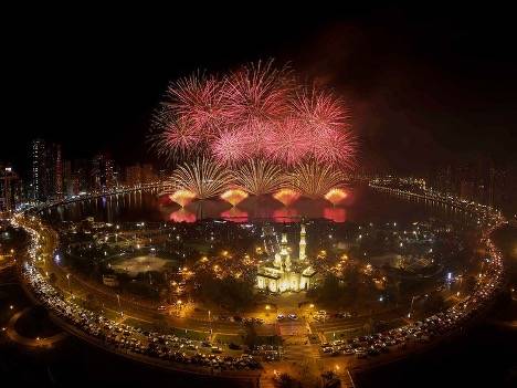 Enjoy eid festivities with Big Ballon Ride and Carnival at Al Majaz Waterfront