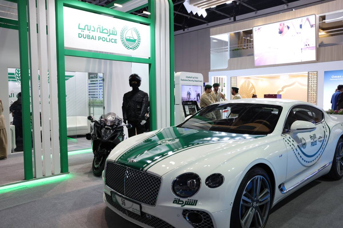 Dubai police showcase specialised security services at Airport Show 2024
