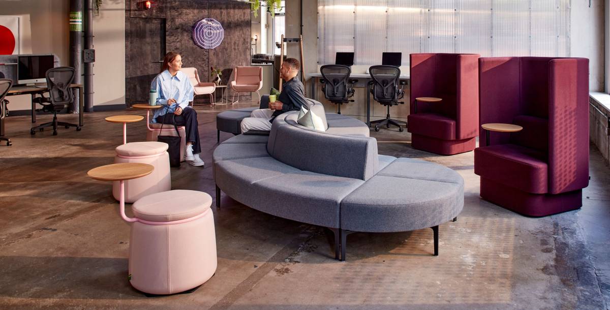 Modern offices: Redefine workplaces with improved modern furniture